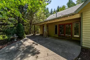 700 Rancho Vista Dr, Grants Pass, OR 97526 - Photo 45