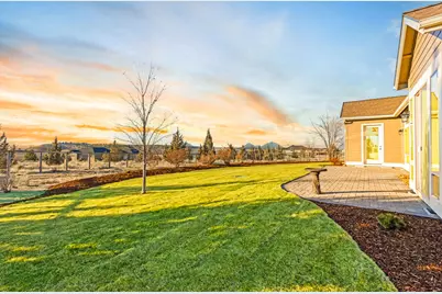 2278 NE Hilltop Lane, Madras, OR 97741 - Photo 5