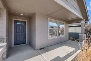 473 NW 30th St, Redmond, OR 97756 - Photo 3