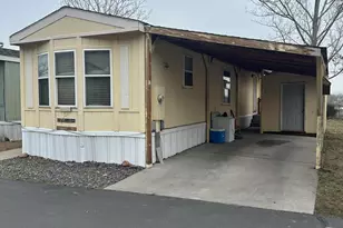 450 SW Roosevelt St, Madras, OR 97741 - Photo 3