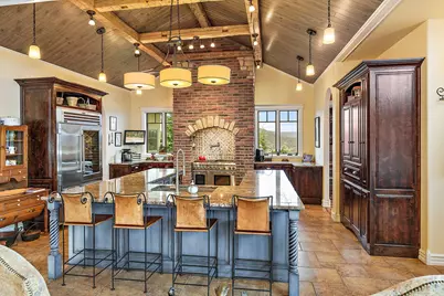 7762 Old Stage Road, Central Point, OR 97502 - Photo 9