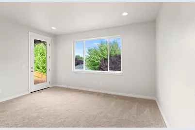 1159 Pumpkin Ridge Drive #323, Eagle Point, OR 97524 - Photo 13