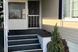 445 Ashwood Dr, Grants Pass, OR 97526 - Photo 3