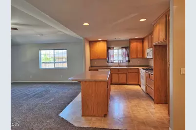 977 Garden Springs Circle, Medford, OR 97504 - Photo 7