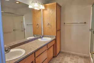 977 Garden Springs Cir, Medford, OR 97504 - Photo 15