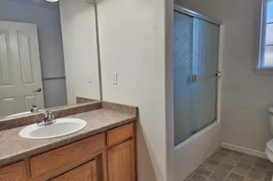977 Garden Springs Cir, Medford, OR 97504 - Photo 17
