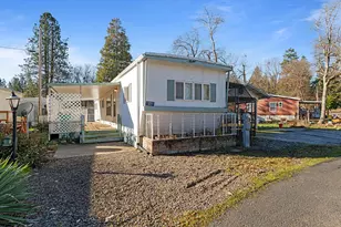 22071 Or-62, Shady Cove, OR 97539 - Photo 1