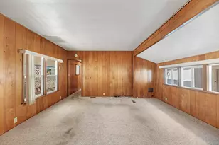 22071 Or-62, Shady Cove, OR 97539 - Photo 9