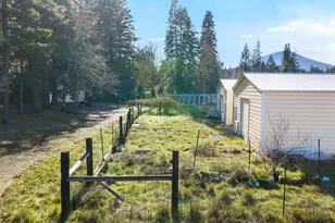 1491 Draper Valley Rd, Selma, OR 97538 - Photo 7