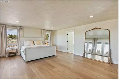 13774 SW Sego Lily Road, Powell Butte, OR 97753 - Photo 17