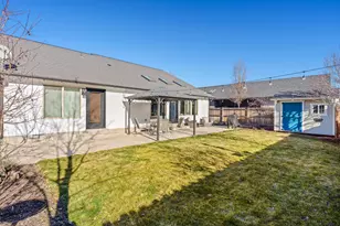 20017 Voltera Pl, Bend, OR 97702 - Photo 33