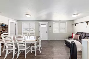 2817 Howard Ave, Medford, OR 97501 - Photo 9