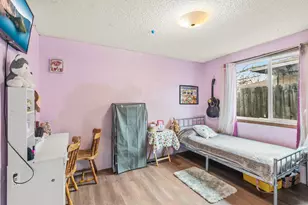 1960 Hutchins Cir, Medford, OR 97504 - Photo 3