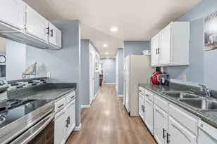 1960 Hutchins Cir, Medford, OR 97504 - Photo 15