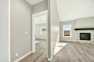 3758 Carlin Dr, Medford, OR 97504 - Photo 39