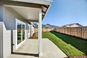 3758 Carlin Dr, Medford, OR 97504 - Photo 7