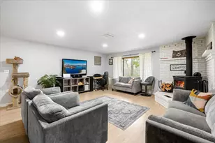 2587 Woodland Park Rd, Grants Pass, OR 97527 - Photo 9