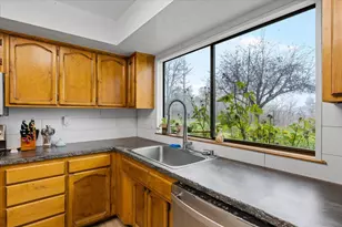 2587 Woodland Park Rd, Grants Pass, OR 97527 - Photo 19