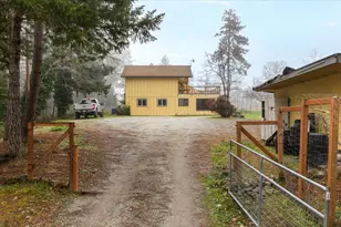 2587 Woodland Park Rd, Grants Pass, OR 97527 - Photo 1