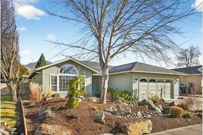 3030 Adams Circle, Medford, OR 97504 - Photo 1