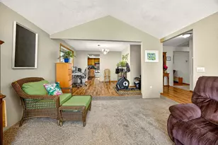 3030 Adams Cir, Medford, OR 97504 - Photo 17