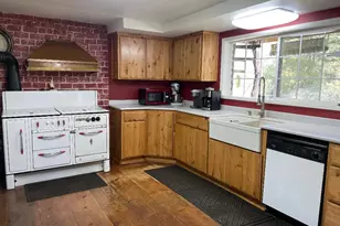 10250 Sterling Creek Rd, Jacksonville, OR 97530 - Photo 17