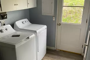 10250 Sterling Creek Rd, Jacksonville, OR 97530 - Photo 15