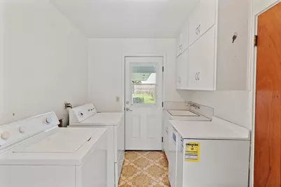 714 NE Riddle Drive, Grants Pass, OR 97526 - Photo 17