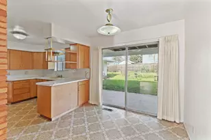 714 NE Riddle Dr, Grants Pass, OR 97526 - Photo 7