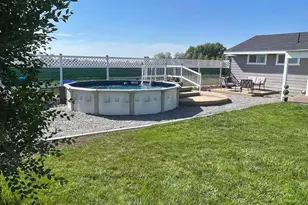 87722 Pinion Ln, Christmas Valley, OR 97641 - Photo 23