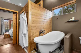 3885 NE Xenolith St, Terrebonne, OR 97760 - Photo 19