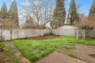 1594 Velia St, Medford, OR 97504 - Photo 27