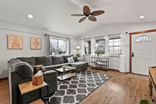 21387 Starling Dr, Bend, OR 97701 - Photo 7