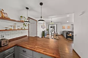 21387 Starling Dr, Bend, OR 97701 - Photo 17