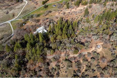 10376 Sterling Creek Road, Jacksonville, OR 97530 - Photo 9