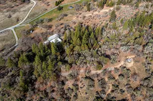 10376 Sterling Creek Rd, Jacksonville, OR 97530 - Photo 9