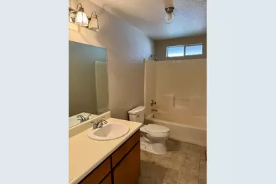 300 Shafer Lane #I-2, Jacksonville, OR 97530 - Photo 11