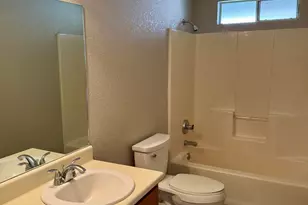 300 Shafer Ln, Jacksonville, OR 97530 - Photo 11