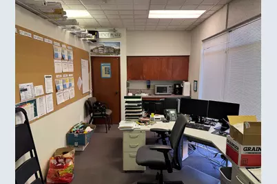 1085 Royal Court, Medford, OR 97504 - Photo 7