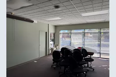 1085 Royal Court, Medford, OR 97504 - Photo 9