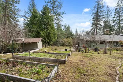 1240 Westmont Drive, Jacksonville, OR 97530 - Photo 33