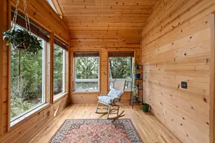 1240 Westmont Dr, Jacksonville, OR 97530 - Photo 5