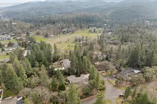 1240 Westmont Dr, Jacksonville, OR 97530 - Photo 47