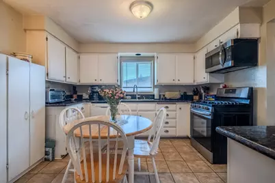 2082 College Way, Medford, OR 97504 - Photo 5