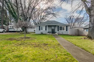 2082 College Way, Medford, OR 97504 - Photo 19