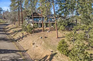 815 Gold Rush Wy, Jacksonville, OR 97530 - Photo 3