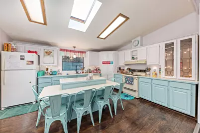 2142 SW Allen Creek Road, Grants Pass, OR 97527 - Photo 9