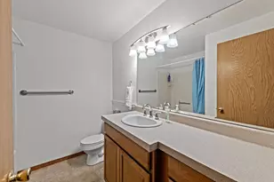 2101 Poplar Dr, Medford, OR 97504 - Photo 17