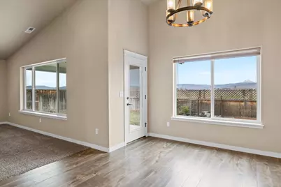 8440 Cayden Street, White City, OR 97503 - Photo 13