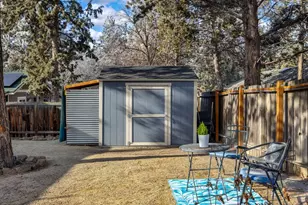 206 SW Hayes Ave, Bend, OR 97702 - Photo 29